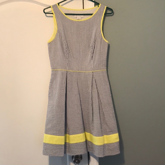 Jessica Simpson Dresses & Skirts - Seersucker Jessica Simpson dress.